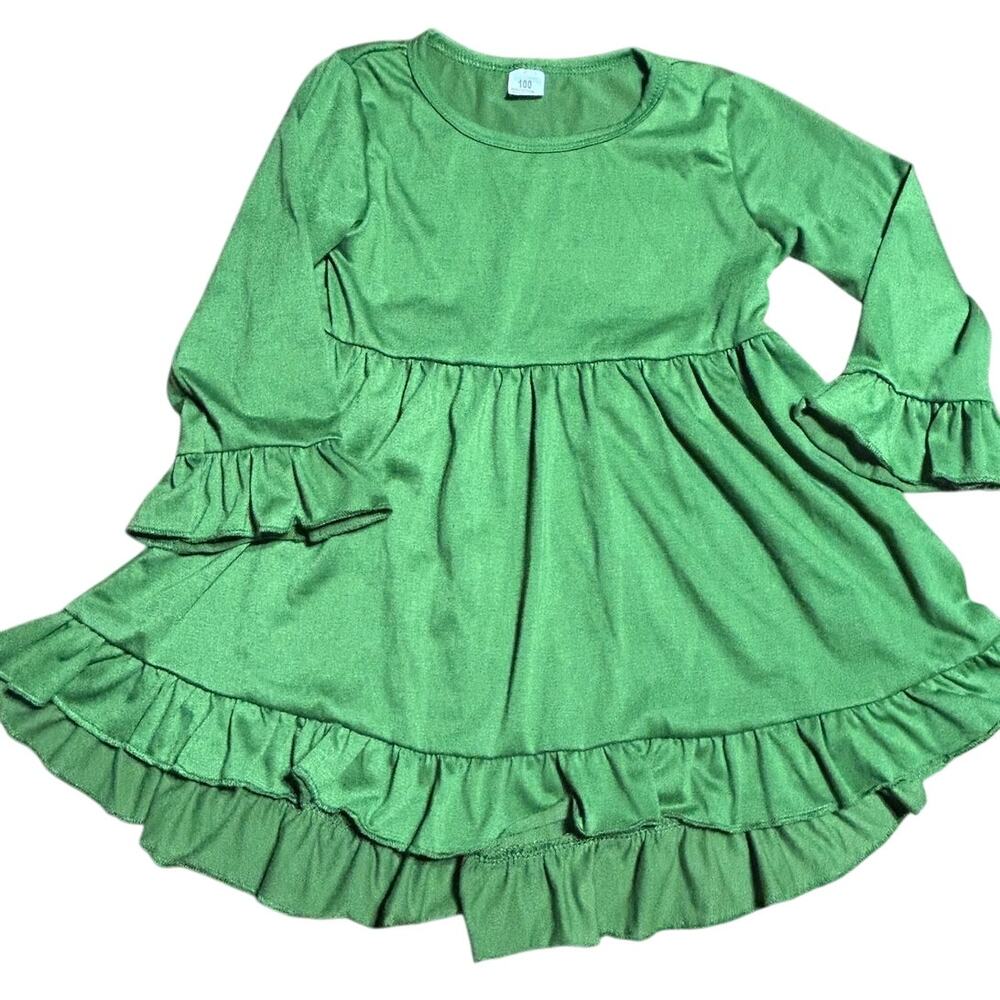 Girls size 100 3T long sleeve Christmas ruffle dress in Green